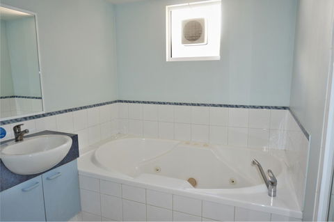 Osprey Holiday Village Unit 120 - Plenty Of Room For A Large Family - Tourism Caloundra 13