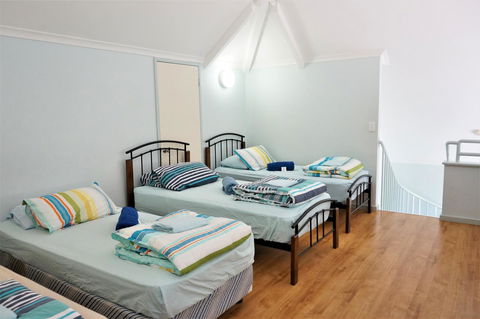 Osprey Holiday Village Unit 120 - Plenty Of Room For A Large Family - Tourism Caloundra 10