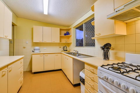 30 Kennedy Street - Tourism Caloundra 10