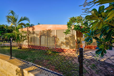 30 Kennedy Street - Tourism Caloundra 2