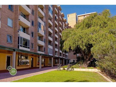 Mollies - Central Fremantle 1 Bedroom Apartment - Tourism Caloundra 9