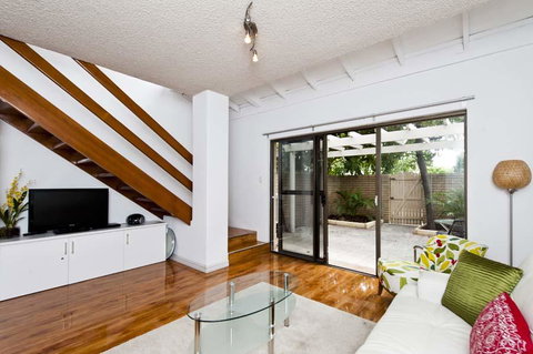 Heart Of Subiaco - Tourism Caloundra 1