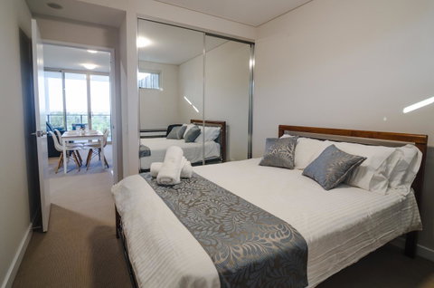 Boutique Carousel Apartment - Tourism Caloundra 6