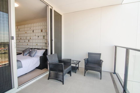 Boutique Carousel Apartment - Tourism Caloundra 10