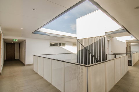 Boutique Carousel Apartment - Tourism Caloundra 15