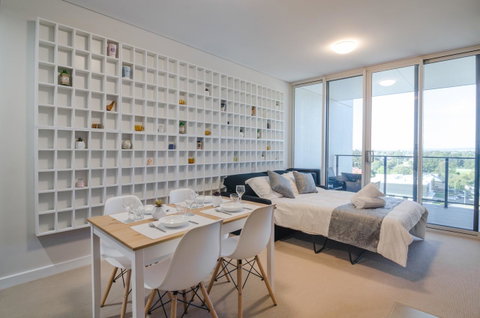 Boutique Carousel Apartment - Tourism Caloundra 0