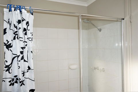 9 Krait Street - Perfect For Large Groups Or Families Alike - Tourism Caloundra 15