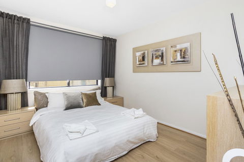 Gorgeous 26 1 Bed Designer Fitout Perfect Location - Tourism Caloundra 10
