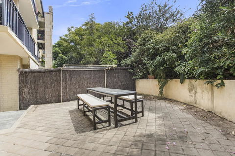 Gorgeous 26 1 Bed Designer Fitout Perfect Location - Tourism Caloundra 21
