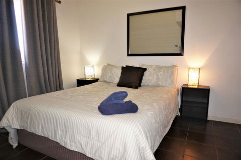 Osprey Holiday Village Unit 113 2 Bedroom - Tourism Caloundra 8