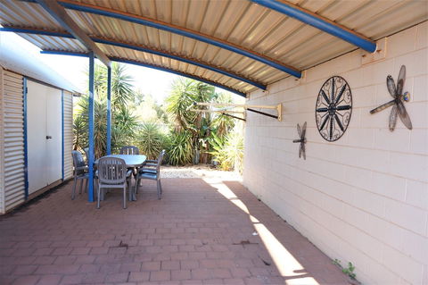 Osprey Holiday Village Unit 113 2 Bedroom - Tourism Caloundra 12