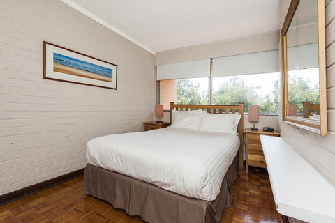 Rosalie 35 - Tourism Caloundra 16