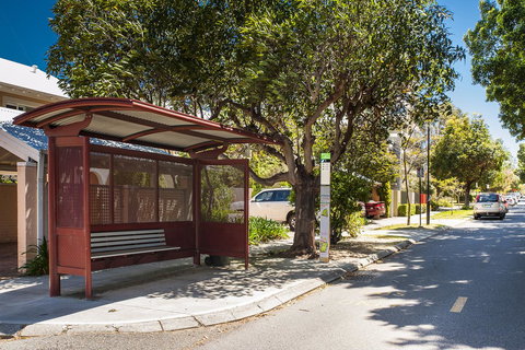 Rosalie 35 - Tourism Caloundra 18