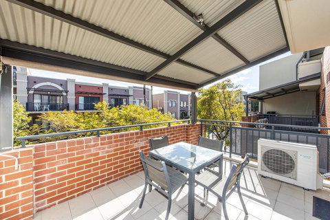 Subiaco Emporium Apartment - Tourism Caloundra 1