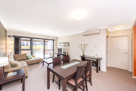 Subiaco Emporium Apartment - Tourism Caloundra 26