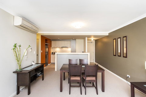 Subiaco Emporium Apartment - Tourism Caloundra 17