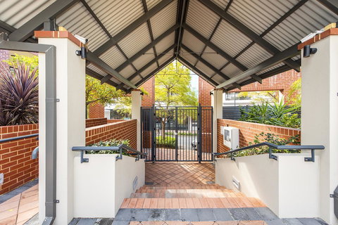 Subiaco Emporium Apartment - Tourism Caloundra 22