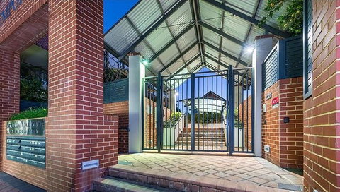 Subiaco Emporium Apartment - Tourism Caloundra 8