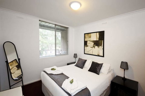 Cunningham Terrace 8 - Tourism Caloundra 1