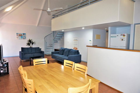 Osprey Holiday Village Unit 118 - Tourism Caloundra 0