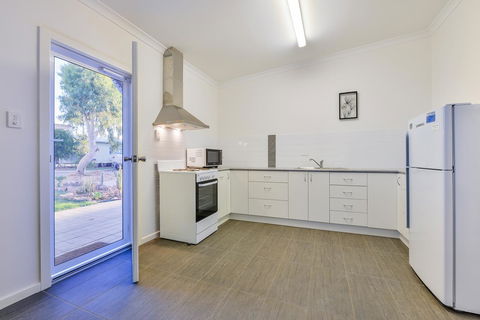 Getaway Villas Unit 384 - Tourism Caloundra 5