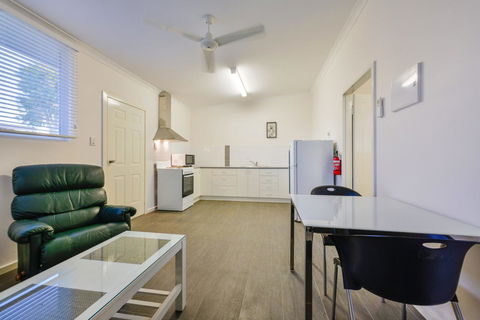 Getaway Villas Unit 384 - Tourism Caloundra 4