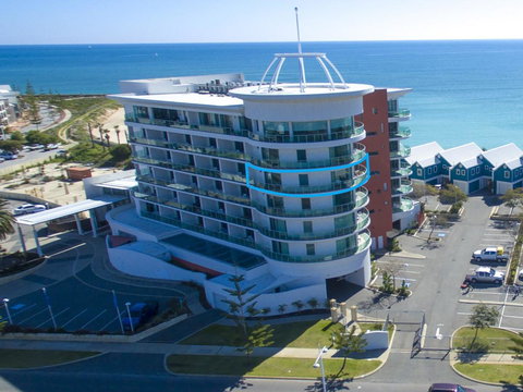 A 406 FANTASTIC OCEAN BEACH And MARINA VIEW APT - MANDURAH - Tourism Caloundra 24