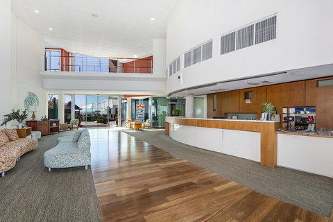 A 406 FANTASTIC OCEAN BEACH And MARINA VIEW APT - MANDURAH - Tourism Caloundra 6