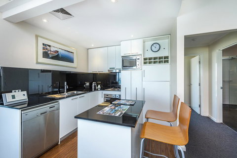 A 406 FANTASTIC OCEAN BEACH And MARINA VIEW APT - MANDURAH - Tourism Caloundra 19