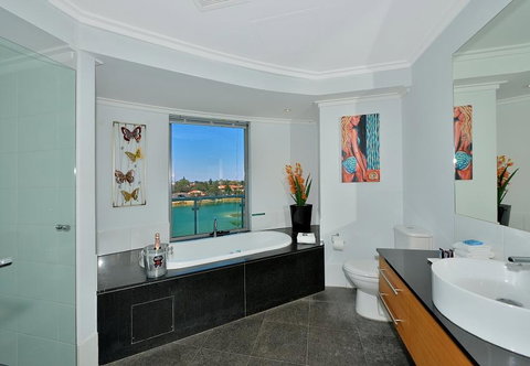 A 406 FANTASTIC OCEAN BEACH And MARINA VIEW APT - MANDURAH - Tourism Caloundra 30