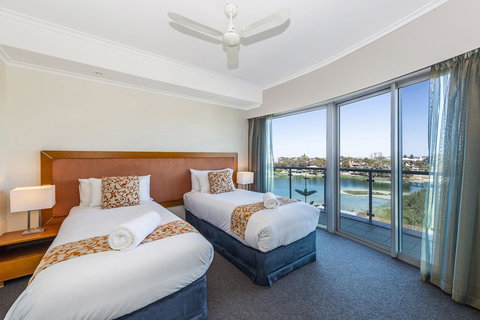 A 406 FANTASTIC OCEAN BEACH And MARINA VIEW APT - MANDURAH - Tourism Caloundra 17