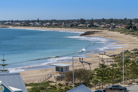 A 406 FANTASTIC OCEAN BEACH And MARINA VIEW APT - MANDURAH - Tourism Caloundra 5