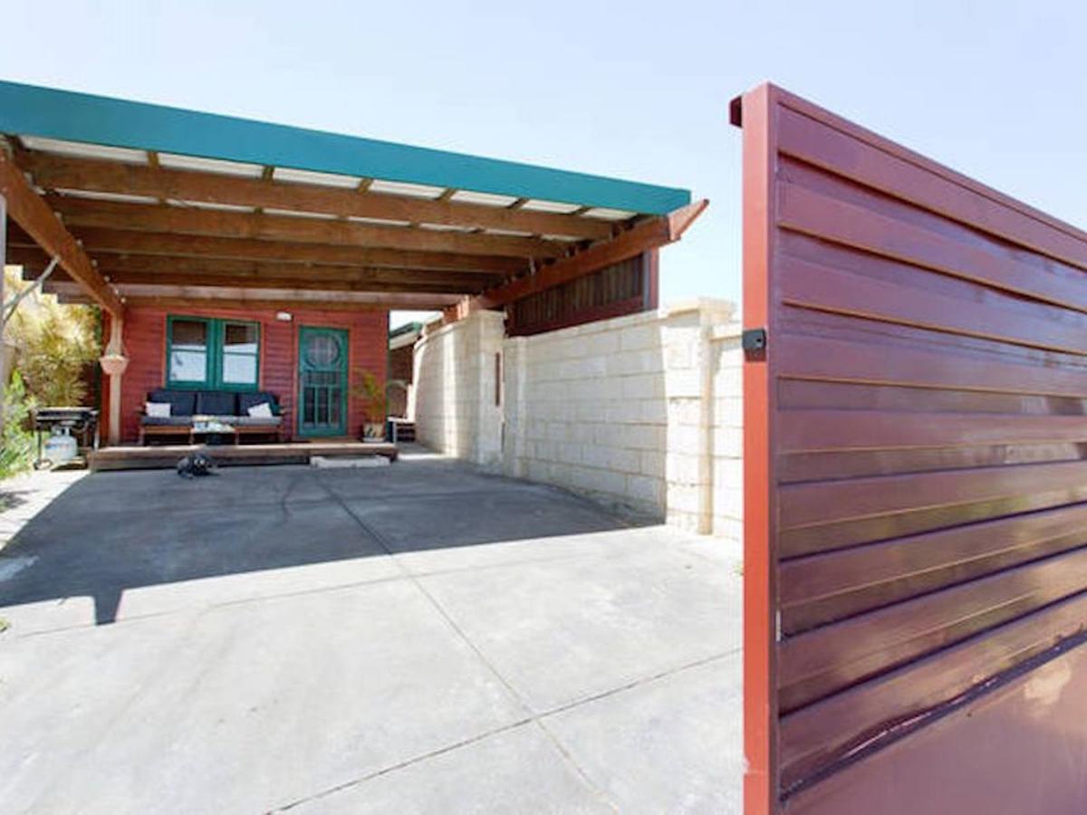 Munster WA Tourism Caloundra