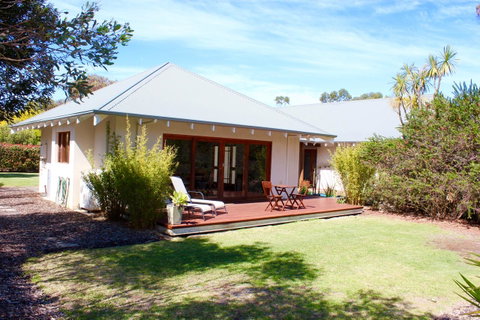 Moana Spa Villas - Prime Yallingup Location - Tourism Caloundra 0