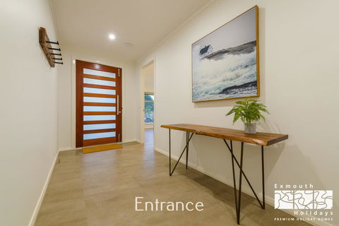 20 Madaffari Drive - Tourism Caloundra 1