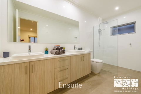 20 Madaffari Drive - Tourism Caloundra 9