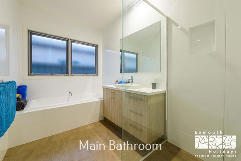 20 Madaffari Drive - Tourism Caloundra 15