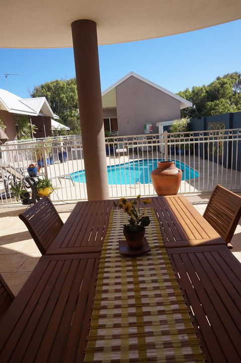 Gecko Lodge Kalbarri - Tourism Caloundra 22