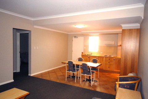 Esplanade Hotel Busselton - Tourism Caloundra 33