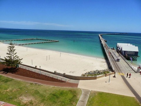 Esplanade Hotel Busselton - Tourism Caloundra 8