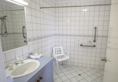 Esplanade Hotel Busselton - Tourism Caloundra 34