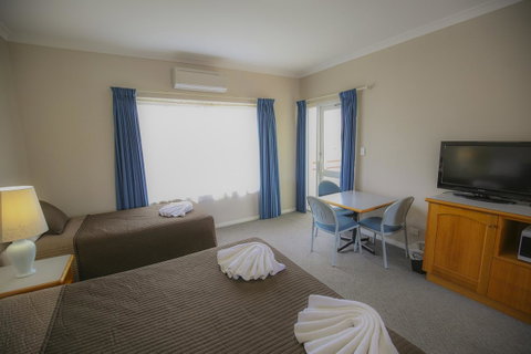 Esplanade Hotel Busselton - Tourism Caloundra 43