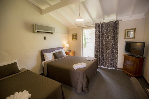 Esplanade Hotel Busselton - Tourism Caloundra 40