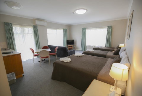 Esplanade Hotel Busselton - Tourism Caloundra 35