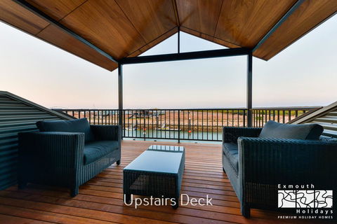 8 Kestrel Place - PRIVATE JETTY & POOL - Tourism Caloundra 9
