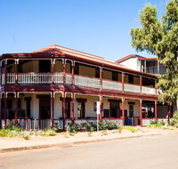 Beadon Bay Hotel - Tourism Caloundra