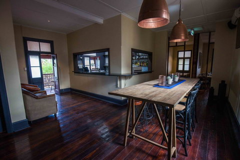 Beadon Bay Hotel - Tourism Caloundra 15