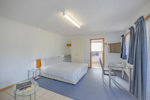 Queechy Motel - Tourism Caloundra 3