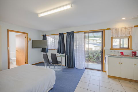 Queechy Motel - Tourism Caloundra 28