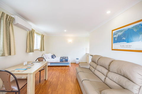 Queechy Motel - Tourism Caloundra 40